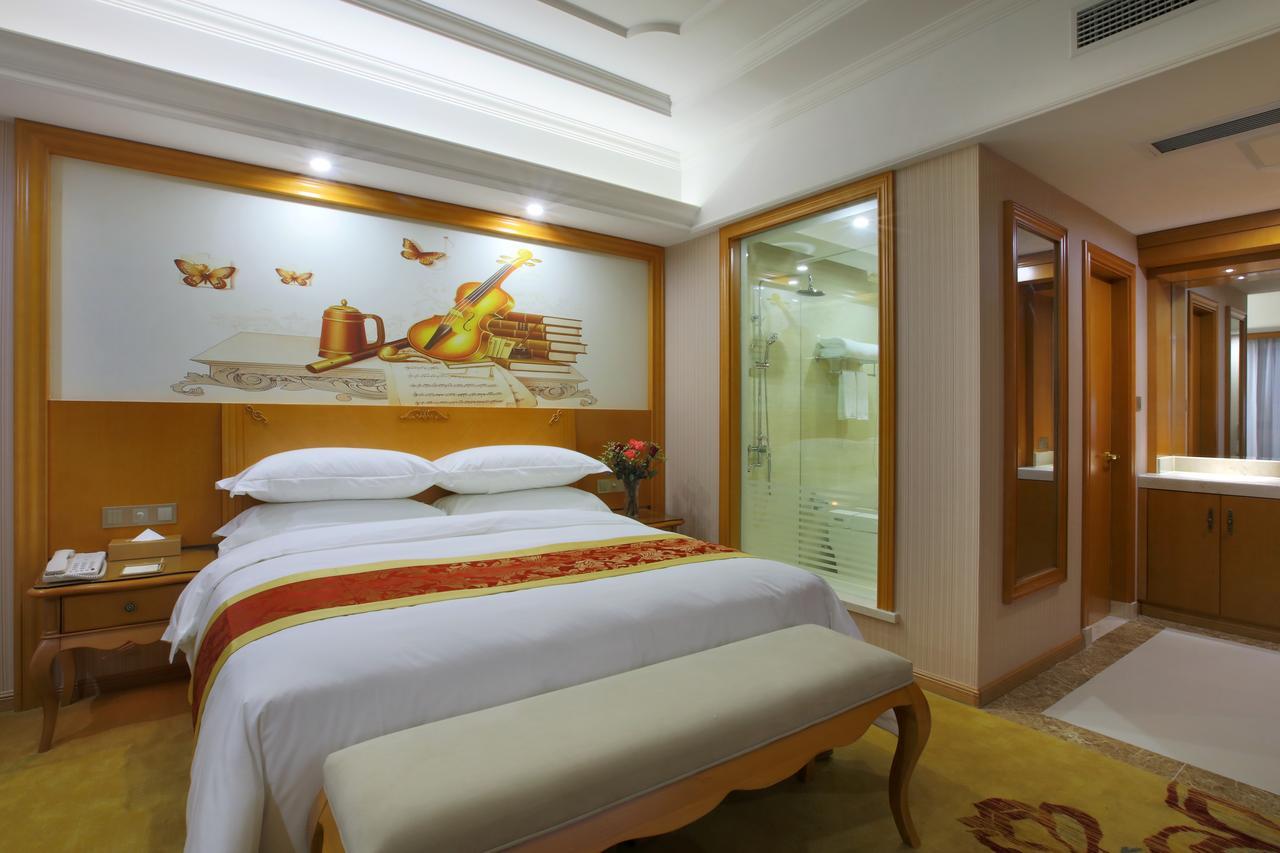 Venus International Hotel Shanghai South Shenjiang Road Esterno foto