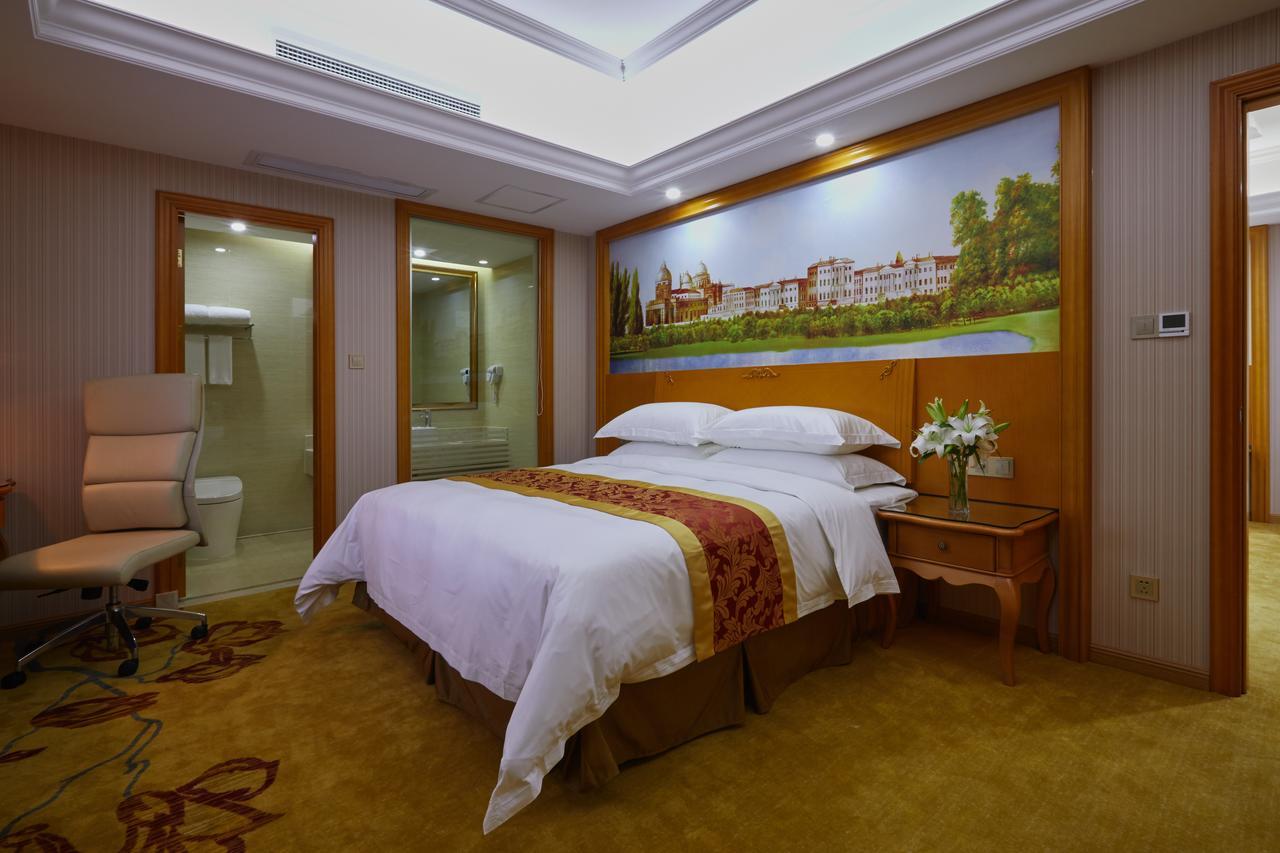 Venus International Hotel Shanghai South Shenjiang Road Esterno foto